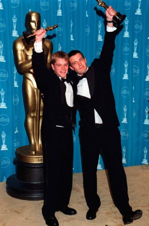 Amigos inseparables desde la infancia, el destino los llevó, siempre juntos, hasta Hollywod, lugar que conquistaron desde muy jóvenes al ganar juntos el Oscar a Mejor Guion por la película "Good Will Hunting".