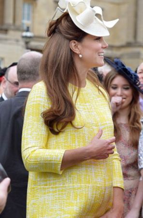 Kate Middleton de 31 años, dará a luz en julio a su primer niño, fruto de su matrimonio con el Príncipe Guillermo, duque de Cambridge ¡En Inglaterra crecen las expectativas ante la inminente llegada de un heredero al trono!