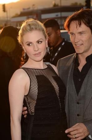 Las transparencias se han convertido en la versión preferida de escote de muchas estrellas, tal es el caso de Anna Paquin.