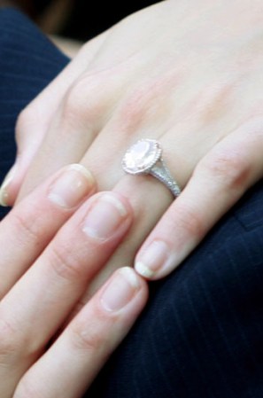 A los pocos meses se comprometieron.