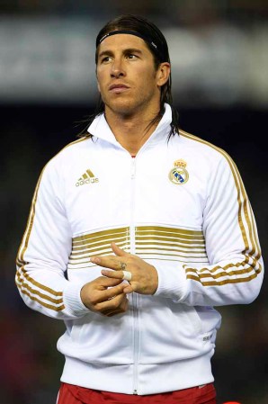 Sergio Ramos hace subir la temperatura del campo.