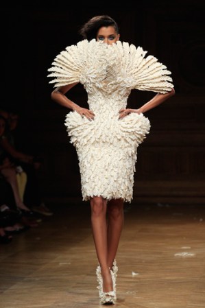 Los grandes diseños de moda en muchas ocasiones son modelos creados exclusivos para ser lucidos en una pasarela.
