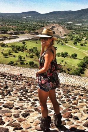 La guapa actriz es amante del deporte. Hace cardio, pesas y practica ciclismo.