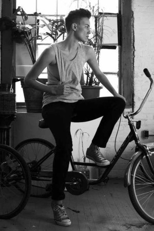 Elliott Sailors, la guapísima top que arrasa como hombre modelo.
