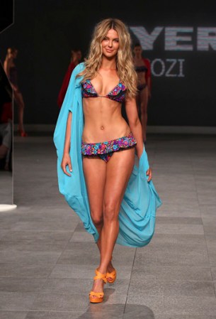 Cada año se celebran diferentes pasarelas dedicadas exclusivamente a los trajes de baño, en especial al bikini.