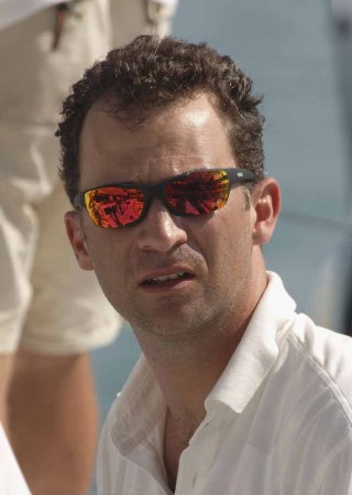 Profesional, deportista y cercano, el Príncipe Felipe, "preparado para reinar", según su padre.