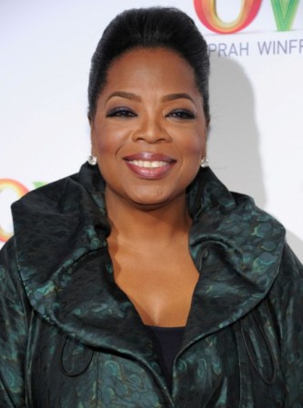 Oprah. La artista más popular de los EEUU acepta perfectamente su cuerpo y su peso. No tiene problemas para sentirse femenina y aprovechar el atractivo que desprende su energía.