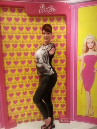 Barbie Thomas, la culturista sin brazos, todo un ejemplo de superación.