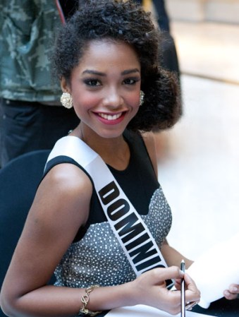 La dominicana, Yaritza Miguelina Reyes Ramírez, nacida en la República Dominicana el 17 de diciembre, de 1993, representará a su país en el certamen de belleza más importante del mundo, Miss Universo, en Moscú 2013.