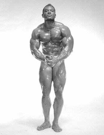 A sólo cuatro años de llegar a Estados Unidos, Oliva se alzó con el Mr. Olympia en tres ocasiones, entre 1967 y 1969.