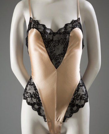 Para los años 80’s la combinación de ropa interior se volvieron especialmente provocativos.