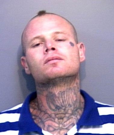 Justin Aycock fue arrestado el 10/11/2013 en la región de Mobile, Alabama, acusado de :<br /><br />POSSESSION OF A CONTROLLED SUBSTANCE<br />POSSESSION OF DRUG PARAPHERNALIA<br />USING FALSE IDENTITY TO OBSTRUCT JUSTICE