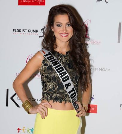 Las aspirantes a Miss Universo exhibieron modelitos de fantasía en Moscú, donde este 9 de noviembre se decidirá la ganadora.