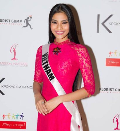 Las aspirantes a Miss Universo exhibieron modelitos de fantasía en Moscú, donde este 9 de noviembre se decidirá la ganadora.
