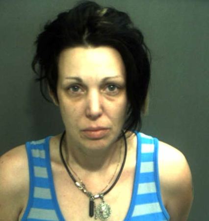 Caroline González fue arrestada el 10/31/2013 en la región de Orlando, Florida, acusada de :<br /><br /> ATT AGGRAVATED BATTERY WITH DEADLY WEAPON