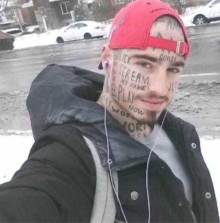 Vin Los, el sensual modelo de los tatuajes en la cara.