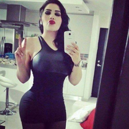 Los selfies parecen ser un vehículo ideal para que estas mujeres luzcan su belleza. Estas fotografías no requieren a un fotógrafo profesional y se han popularizado en todo el mundo por su espontaneidad y frescura.