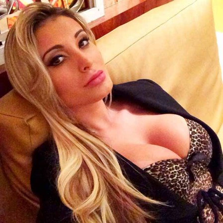 Andressa Urach, una Miss Bum-Bum que quiere ser la "Novia del Mundial".