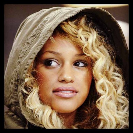 Fanny Neguesha, la novia del futbolista italiano Mario Barwuah Balotelli.