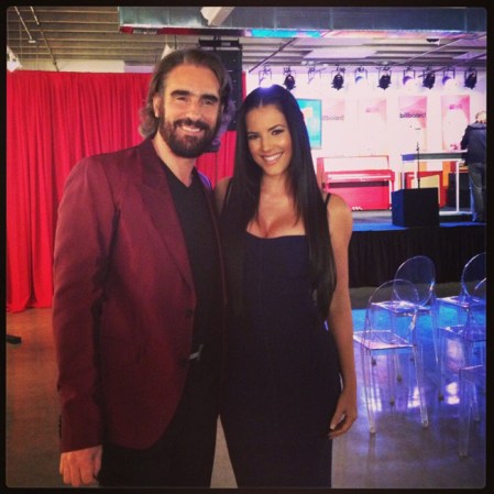 Como siempre, Miguel Varoni y Gaby Espino cautivando con su elegancia.