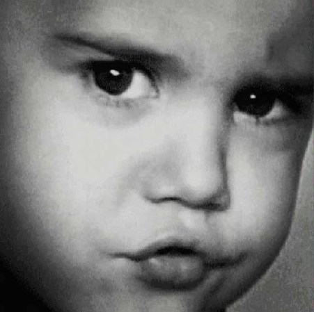 El cantante Justin Beiber, por ejemplo, publicó esta foto de cuando era bebé en Instagram.