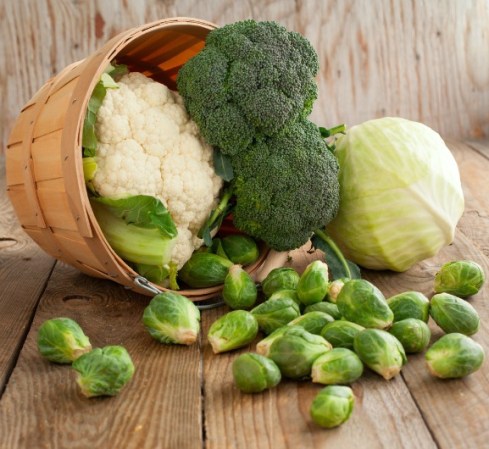 Aunque es una reacción natural del organismo, no hay nada más desagradable que expulsar metano (más aún durante el sexo). Así que evita consumir vegetales como el brócoli y la coliflor, y te evitarás malos ratos.