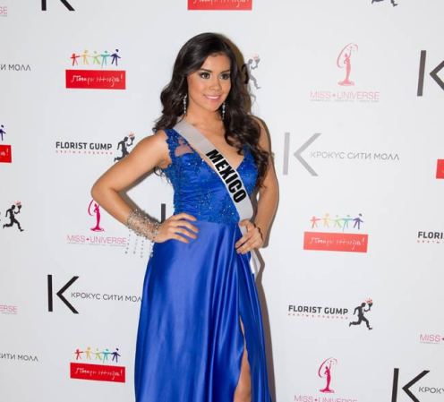 Las aspirantes a Miss Universo exhibieron modelitos de fantasía en Moscú, donde este 9 de noviembre se decidirá la ganadora.