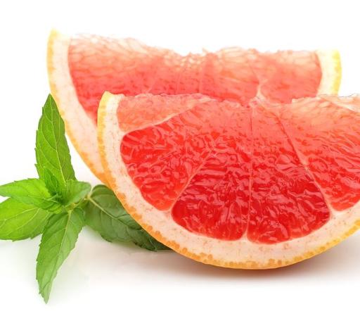 No es cierto que la toronja queme grasas. Ningún alimento tiene esa propiedad, lo único que puede quemar grasa es comer menos calorías de las que tu cuerpo necesita y hacer ejercicio cotidianamente.