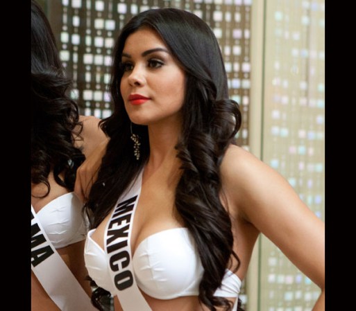 Nació en Monterrey, y cursa estudios en Diseño de Imagen en el Instituto Neo.<br /><br /> Haz clic aquí para conocer más sobre Cynthia Duque. <br />