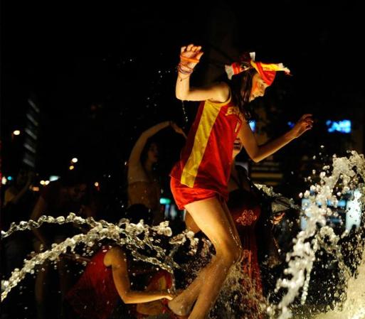 España celebra su histórico triunfo en la copa UEFA EURO 2012