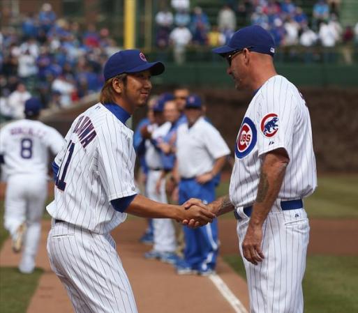 Los Chicago Cubs enfrentan a los Brewers de Milwaukee, en su partido de apertura de temporada en el estadio Wrigley Field.