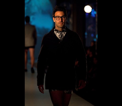 CHICAGO - Latino Fashion Week 2012