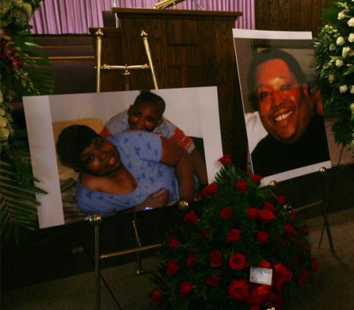 El 2 de noviembre del 2008 se llevó a cabo el funeral para los fallecidos miembros de la familia.