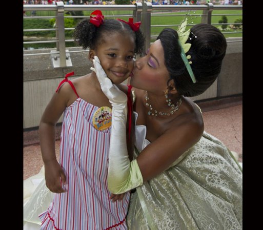 La niña es Yolanda King, la nieta del luchador por los derechos civiles, el famoso Martin Luther King.
