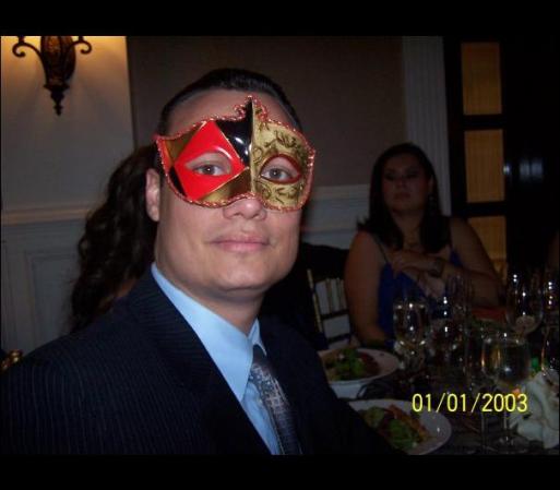 ¿Y quién será este misterioso caballero? ¿Será Rolman Vergara?
