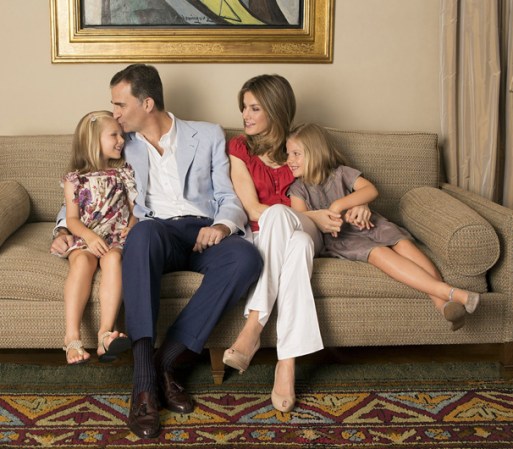 MADRID, SPAIN - SEPTEMBER 15: In this handout photo provided by the Royal Press Department, Princess Letizia of Spain, Prince Felipe of Spain and their children, Princesses Leonor and Sofia pose at Zarzuela Palace on September 15, 2012 in Madrid, Spain. Princess Letizia of Spain celebrates her 40th birthday today. (Photo by Cristina Garc�a Rodero/Royal Press Department via Getty Images)
