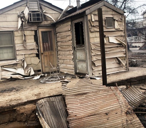 Muchas construcciones aunque no quedaron completamente destruidas, sí resultaron seriamente dañadas.