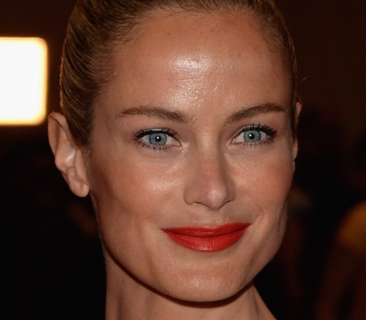 Esta belleza ha sido el rostro de Estee Lauder, Massimo Dutti, por nombrar algunos