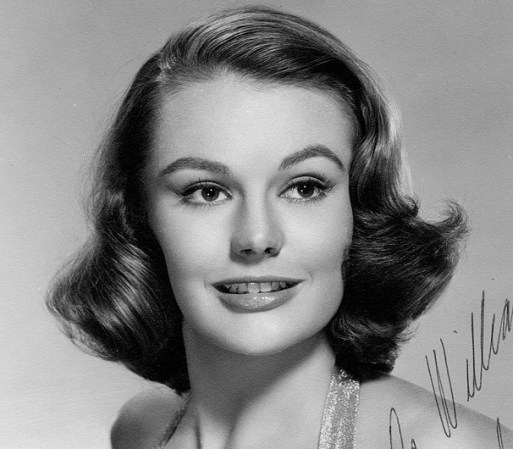 Otra foto de Myrna Hansen.
