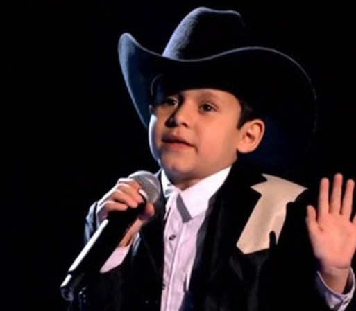 Antonio Morales Félix, el pequeño mariachi de siete años, interpretó “Morena de mi corazón” y a último momento Prince Royce se dio vuelta por él.