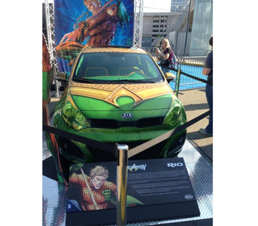 ¿Adivina qué superhéroe maneja este carro?