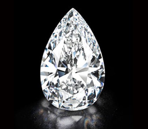 Con la llegada de la técnica del tallado, las inclusiones de los diamantes perdieron definitivamente su significado mágico. Por un lado, entorpecían el proceso de tallado, y por otro, el resplandor de la piedra tallada.