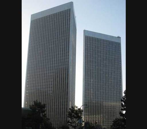 Century Plaza Tower I & II: son los edificios de más altura ubicados afuera del centro de Los Ángeles.