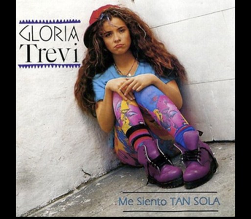 Gloria Trevi de la mano de Sergio Andrade lanzó en 1992 su tercer álbum "Me siento tan sola". De ahí sobresalió el tema "Zapatos viejos".