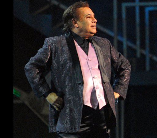 La primera etapa de su carrera inició el 4 de agosto de 1971, cuando Alberto Aguilera y Adán Luna se funden bajo el mismo nombre de Juan Gabriel (Juan en honor a su gran maestro Juan Contreras y Gabriel recordando a su padre Gabriel Aguilera).