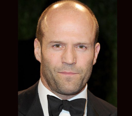 Jason Statham, el actor inglés, es también productor. Es conocido por sus papeles en películas relacionadas al crimen. Participó en varias películas estadounidenses, como "The Italian Job", "The Transporter", "Death Race". Ha compartido escena con Sylvester Stallone, Arnold Schwarzenegger, Bruce Willis, Jet Li y Dolph Lundgren.