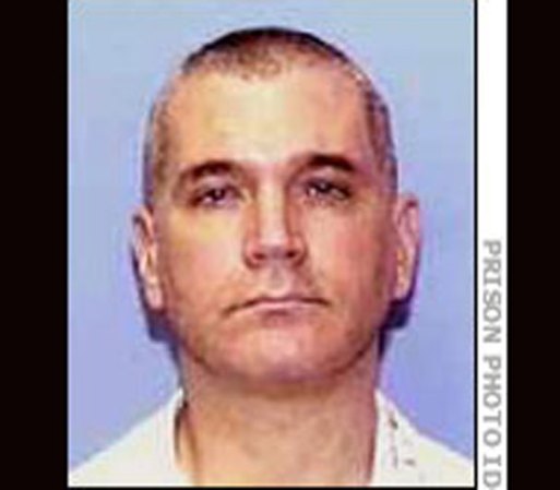 John Battaglia quería vengarse de su esposa. Él había abusado de ella durante años. Ella finalmente lo había dejado. Él había supervisado las visitas con sus dos hijas, María Fe de 9 años, y Libertad de 6. En mayo de 2001, las chicas estaban con su padre para la cena. Unas dos horas después, la madre de las chicas, Mary Jean Pearle, se enteró de que Battaglia lo necesitaba con urgencia. Ella llamó a su apartamento, y él puso a María Fe en la línea. La niña le preguntó por qué su madre estaba tratando de poner a su padre en la cárcel (por un incidente de acoso). Justo en ese momento, Mary Faith gritó: "¡No, papá, no lo hagas!" Pearle escucharon varios disparos. Los dos niños murieron por varias heridas de bala. Su defensa fue el trastorno bipolar, pero fue declarado culpable y condenado a muerte.