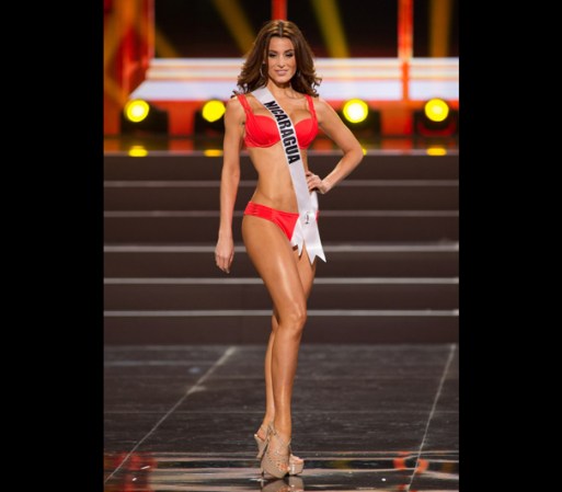 Si gana la corona de Miss Universo, seguro que eso pudiera hacer su sueño realidad.