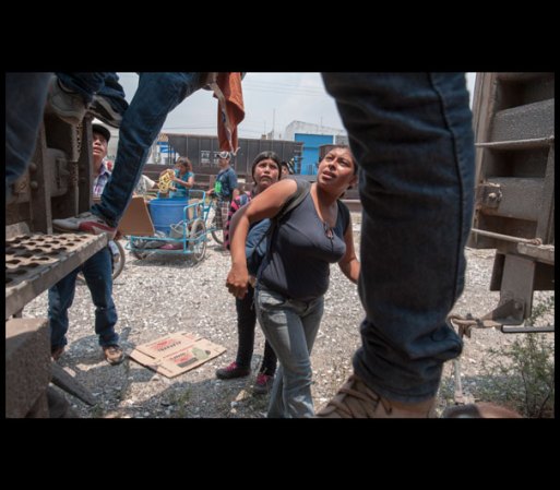 Con la ilusión de alcanzar el sueño americano, muchas personas comienzan una aventura llena de amargura que solo ellos y “La Bestia” pueden relatar.