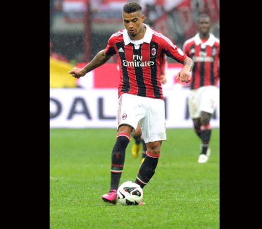Kevin Prince Boateng es un futbolista ghanés. Juega de mediocampista y su actual equipo es el Club Atlético de Milán.